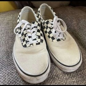 Vans Off white checkered lace ups